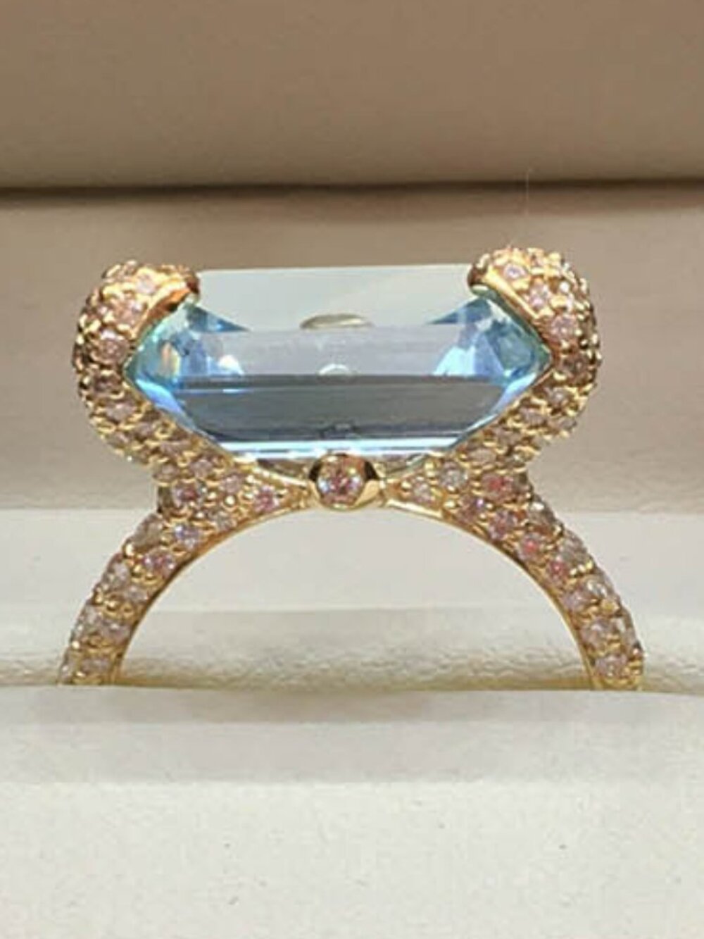 18K Yellow Gold 9ct Blue Topaz 1.25ct Diamond Ring – NEW in Box – IGA Appraised